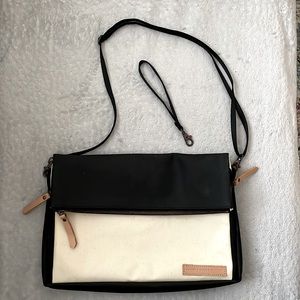 Purse & cutch style diaper bag